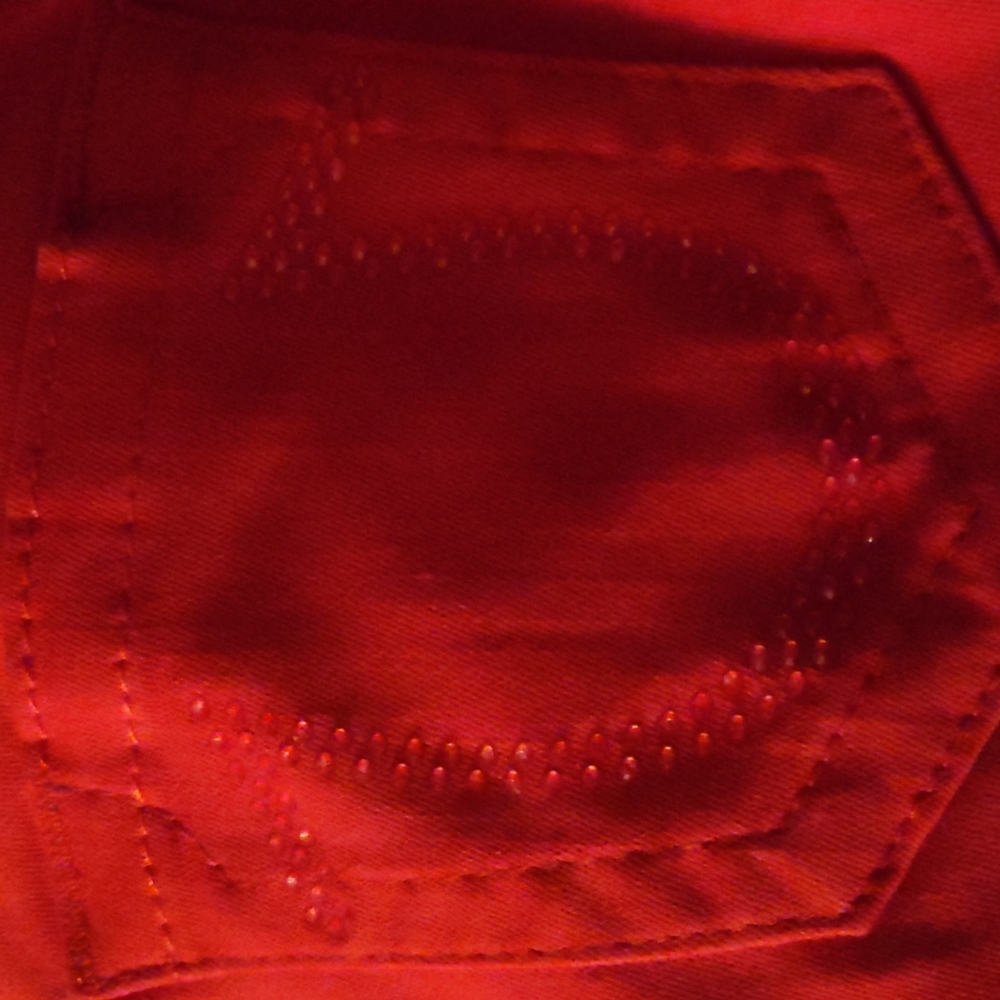 True Religion, red leggings.Size 28. Runestone on the back packets. - Picture 4 of 4